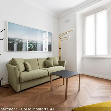 Brera Apartments In San Babila Milan Room photo
